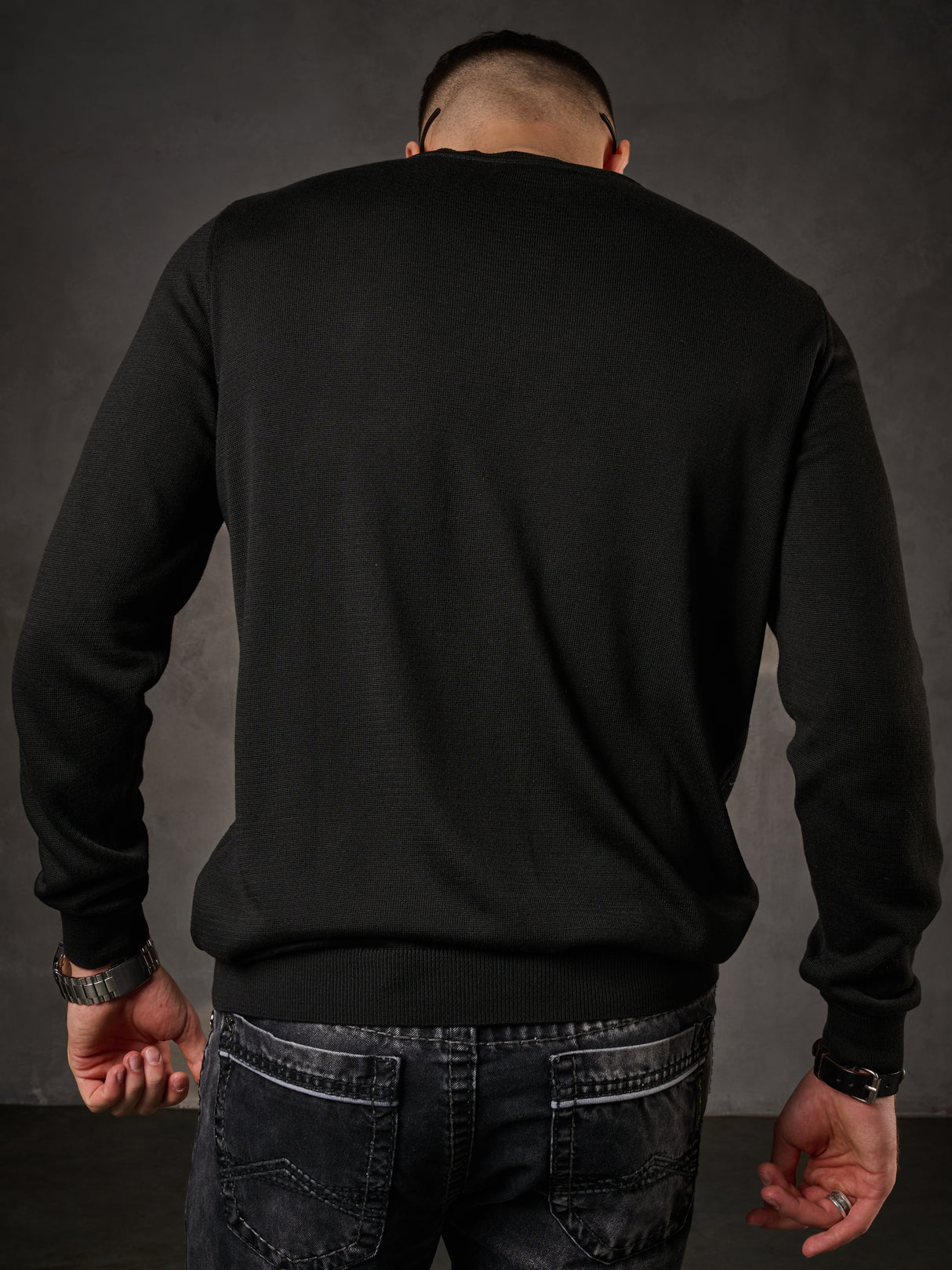CP242 Pull pour hommes noirs