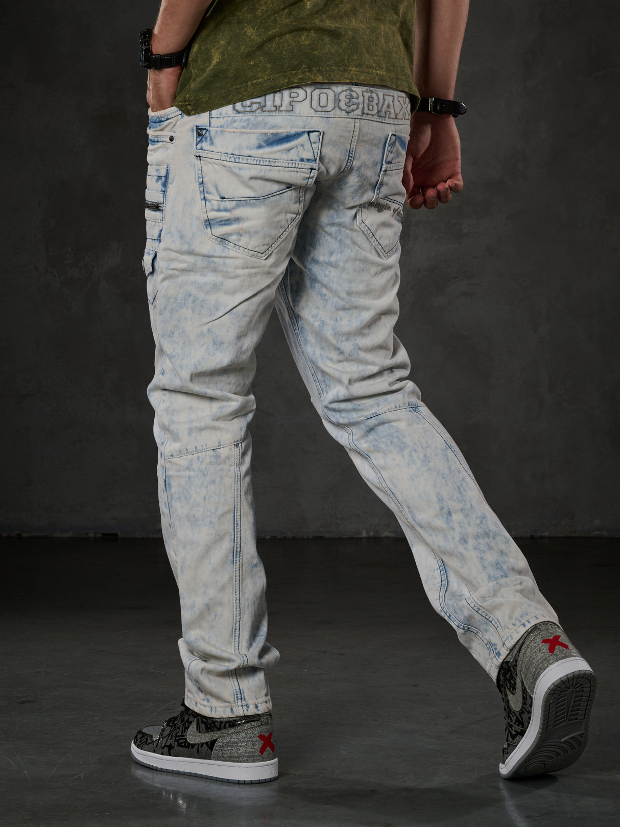 CD272 Herren bequeme Jeans mit bestickten Nähten in Straight Fit
