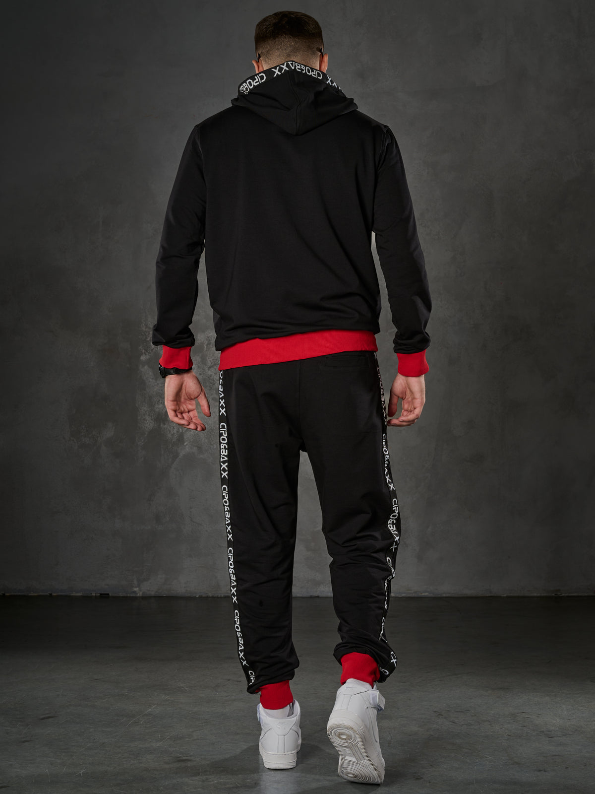 Clr131 abita da jogging da uomo, in look cool
