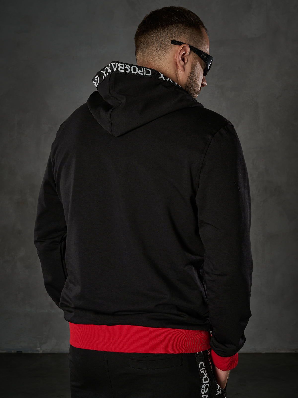 Clr131 abita da jogging da uomo, in look cool