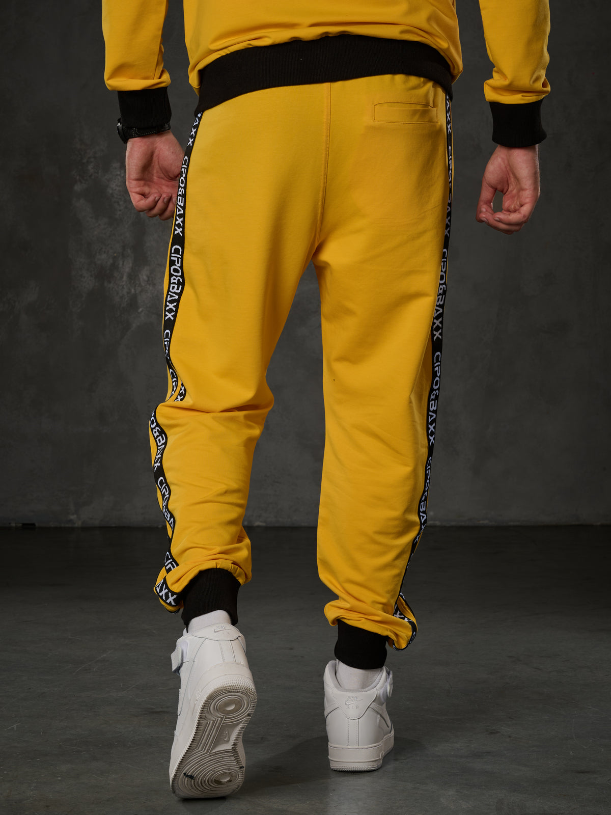 Clr131 abita da jogging da uomo, in look cool