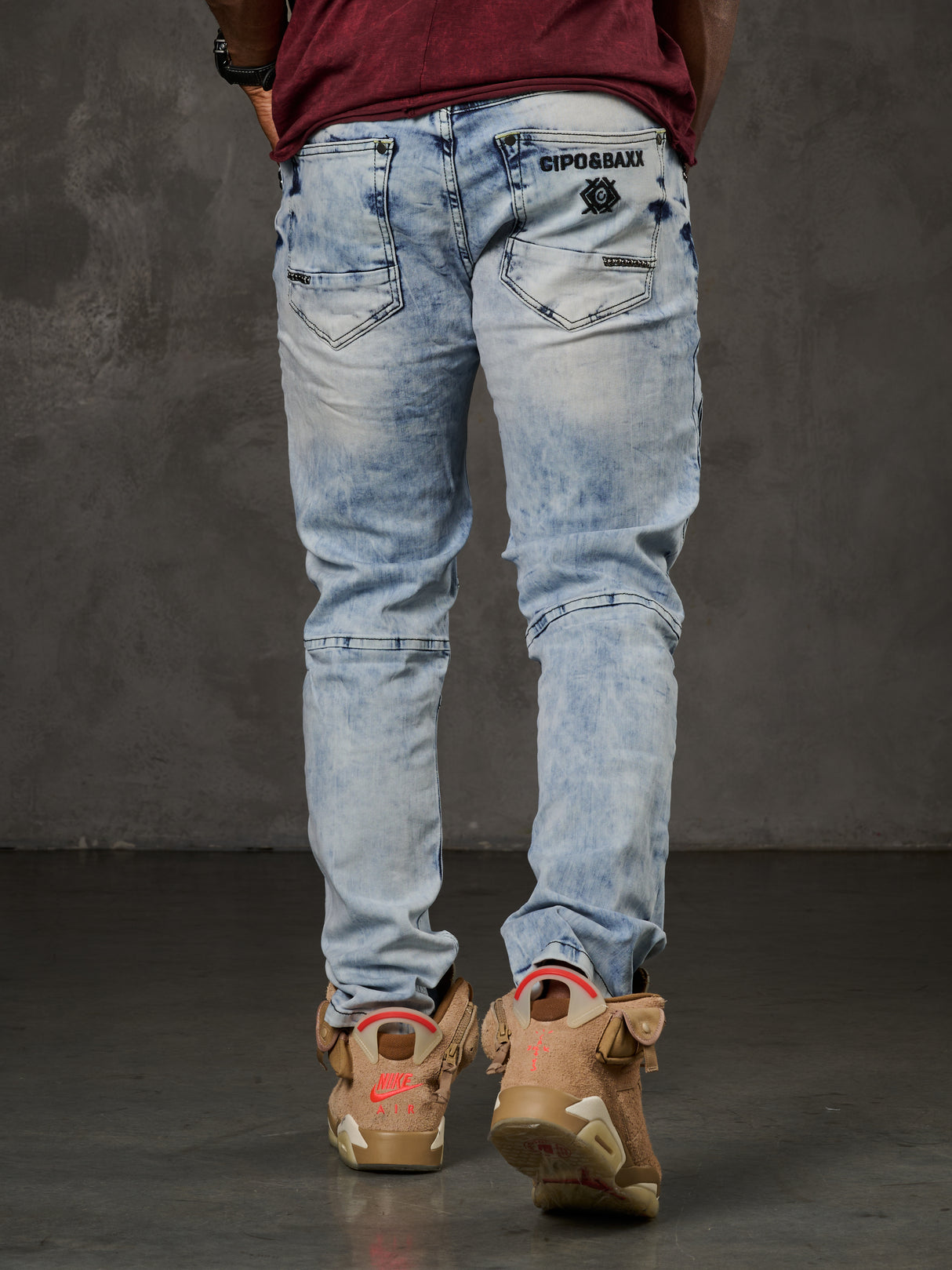CD810 Herren Jeans in extravagantem Look