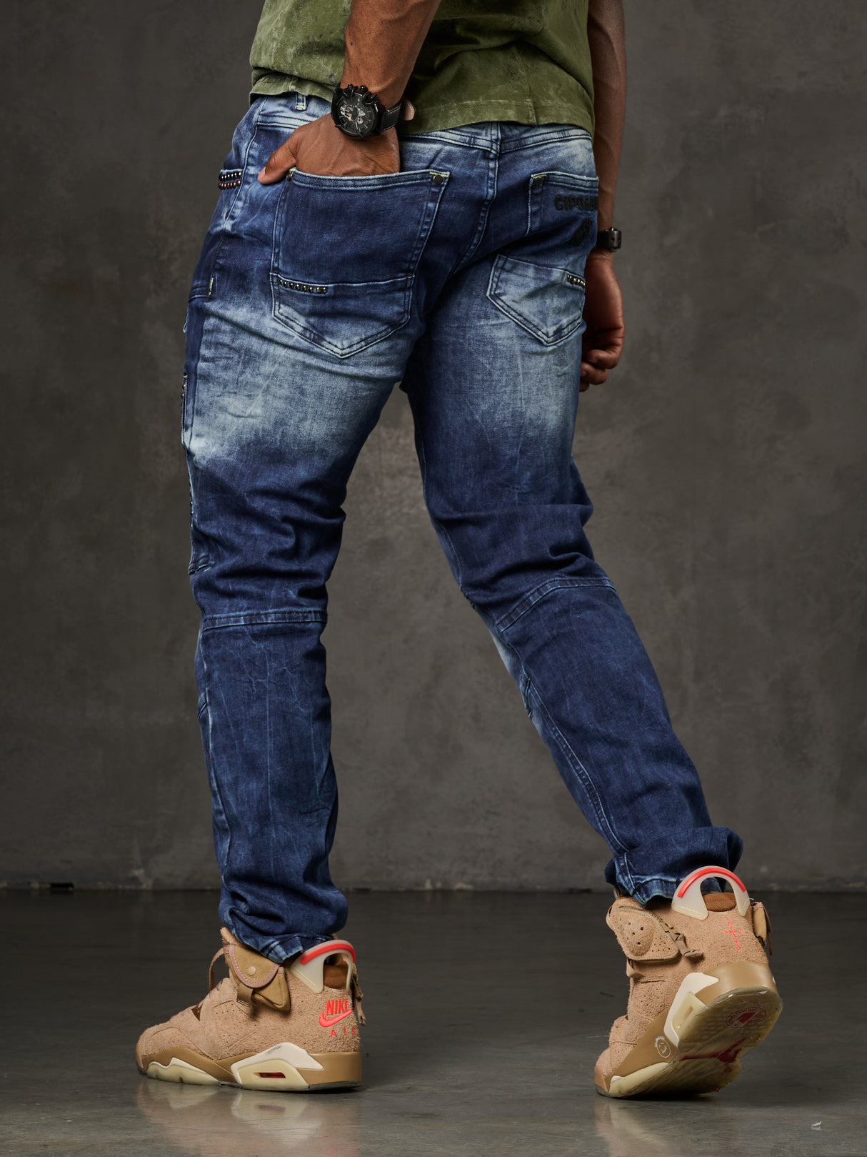CD810 Herren Jeans in extravagantem Look