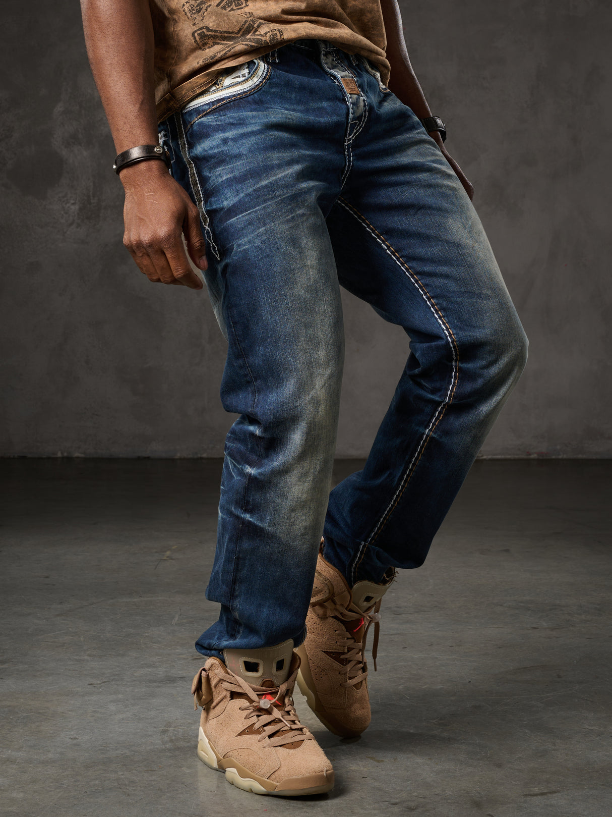 CD287 Herren bequeme Jeans mit Waschungen in Straight Fit