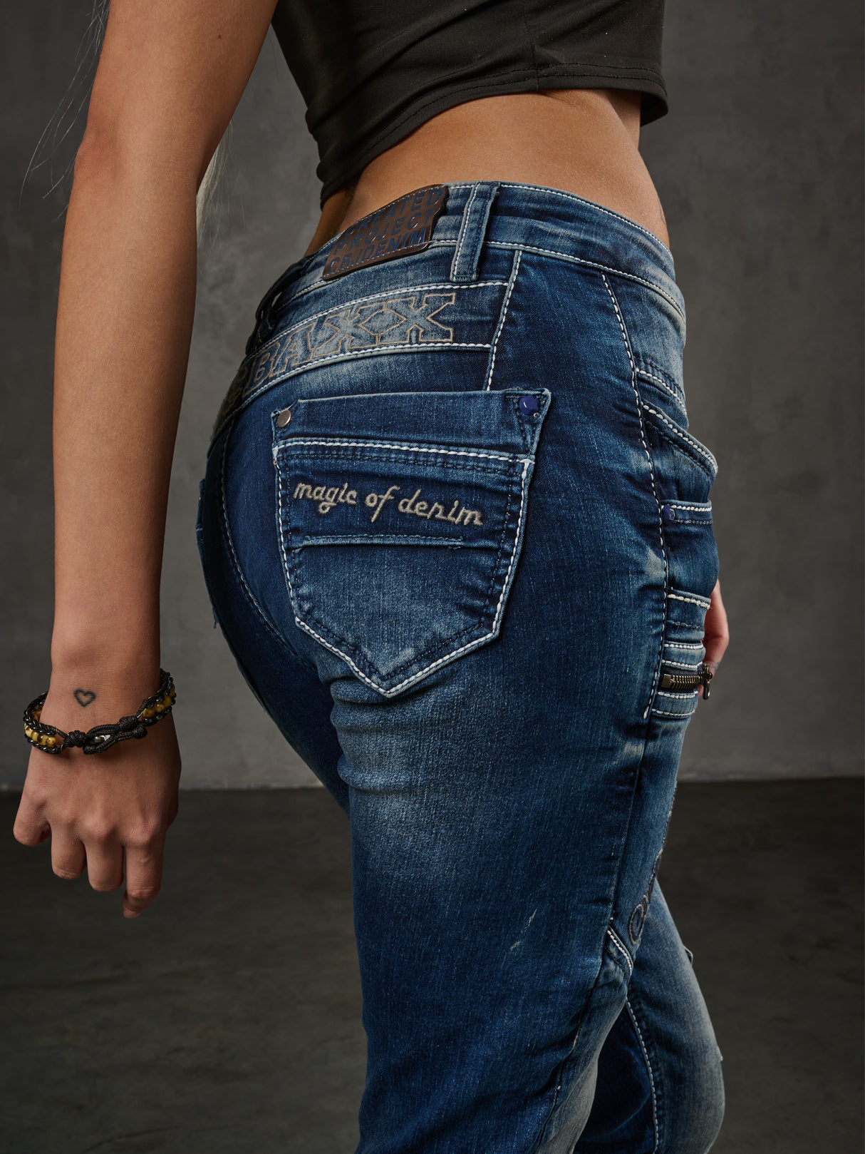 WD200B damskie jeansy slim fit