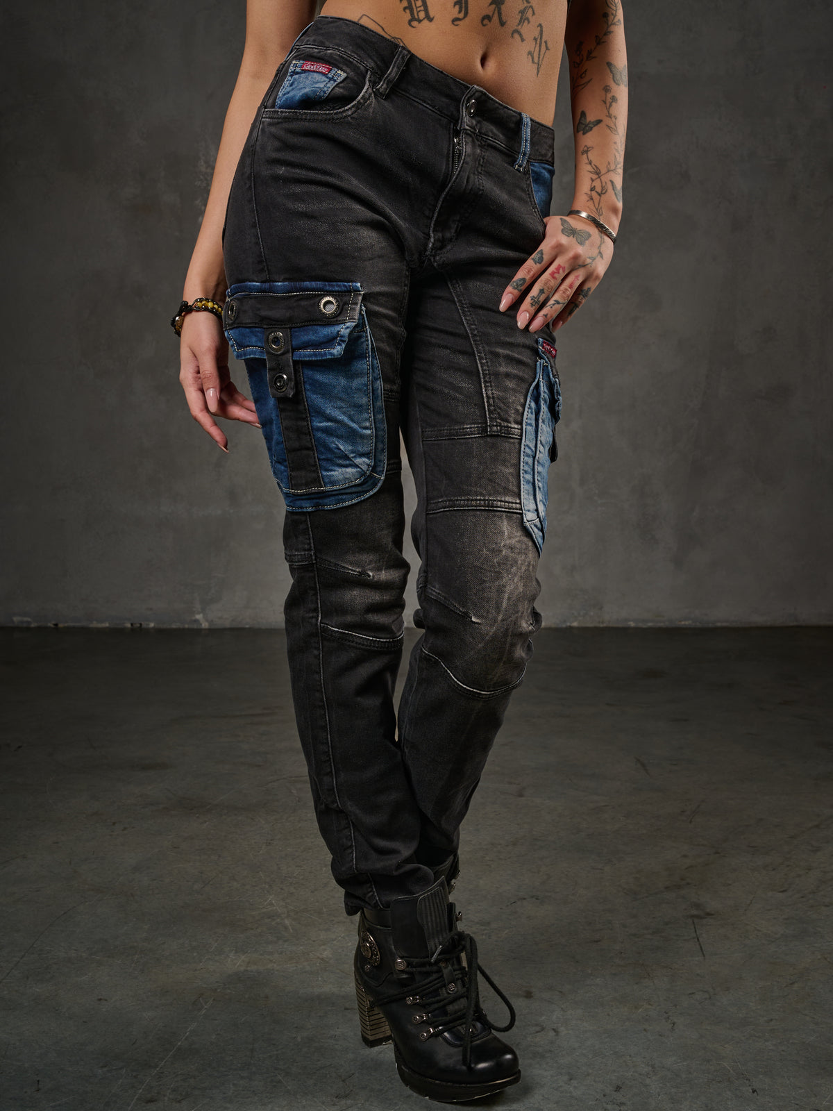 WD521 Jeans Cargo para Mujer