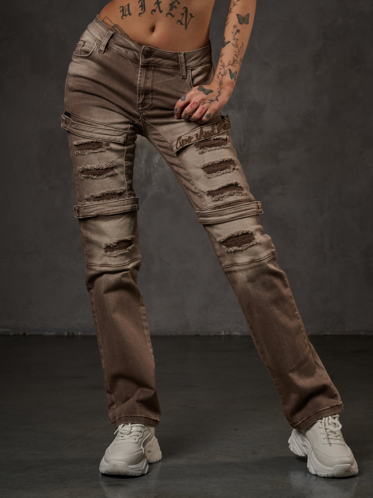 WD529 Jeans femme fantaisie avec déchirures