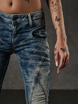 WD175 women Slim-Fit jeans with decorative stitching in Straight Fit