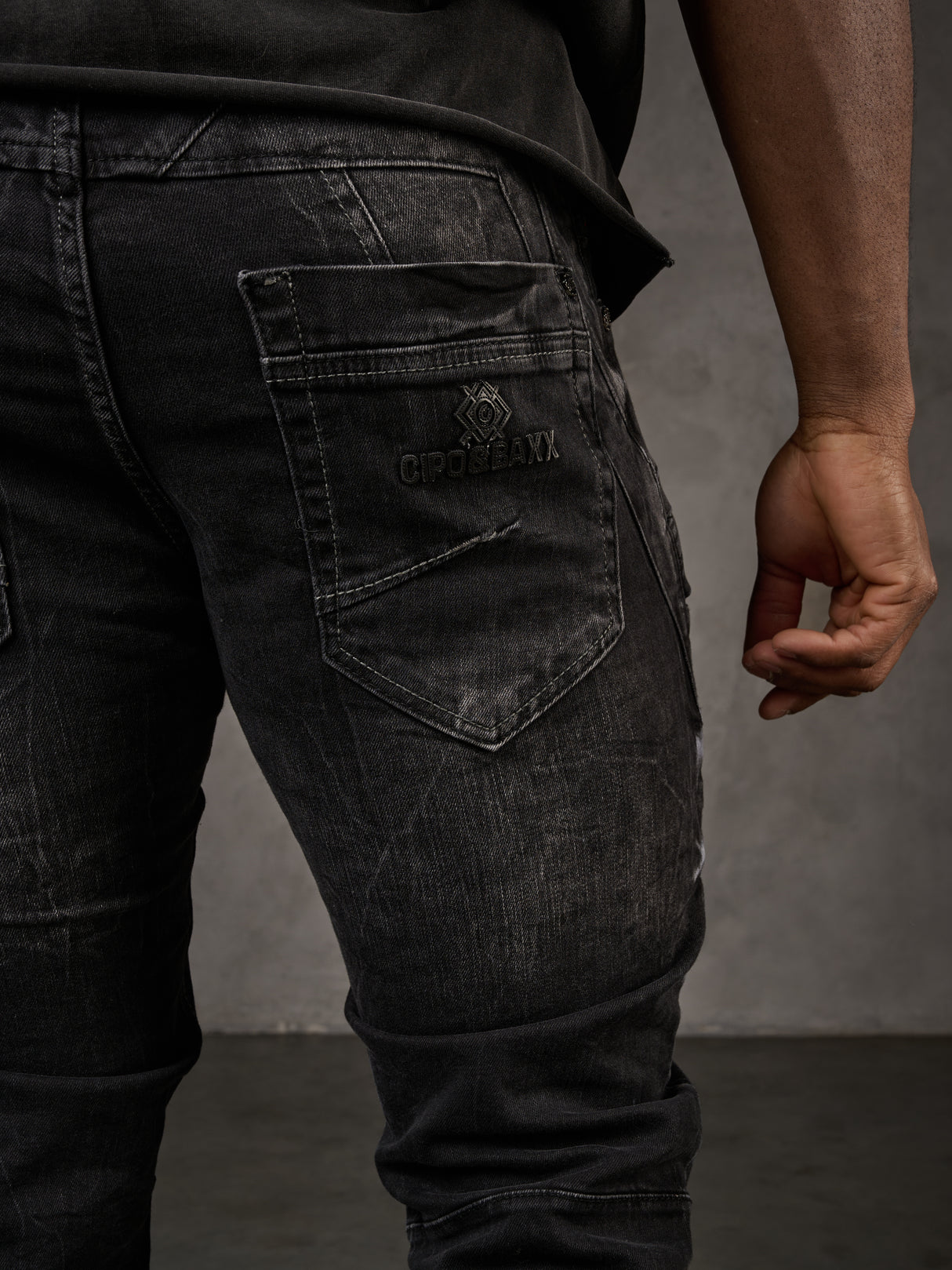 CD491 spodnie slim-fit