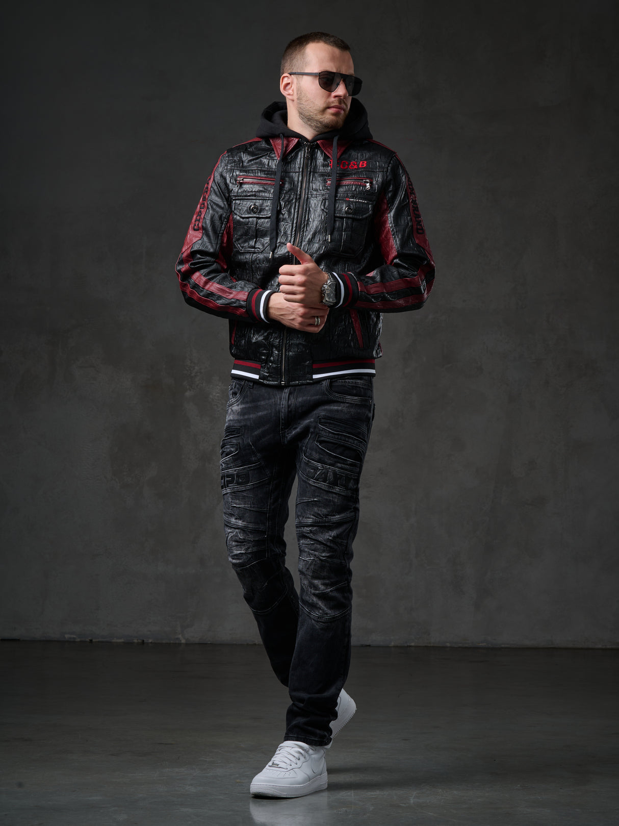 CJ284 men's synthetic leather jacket hooded in a cool look