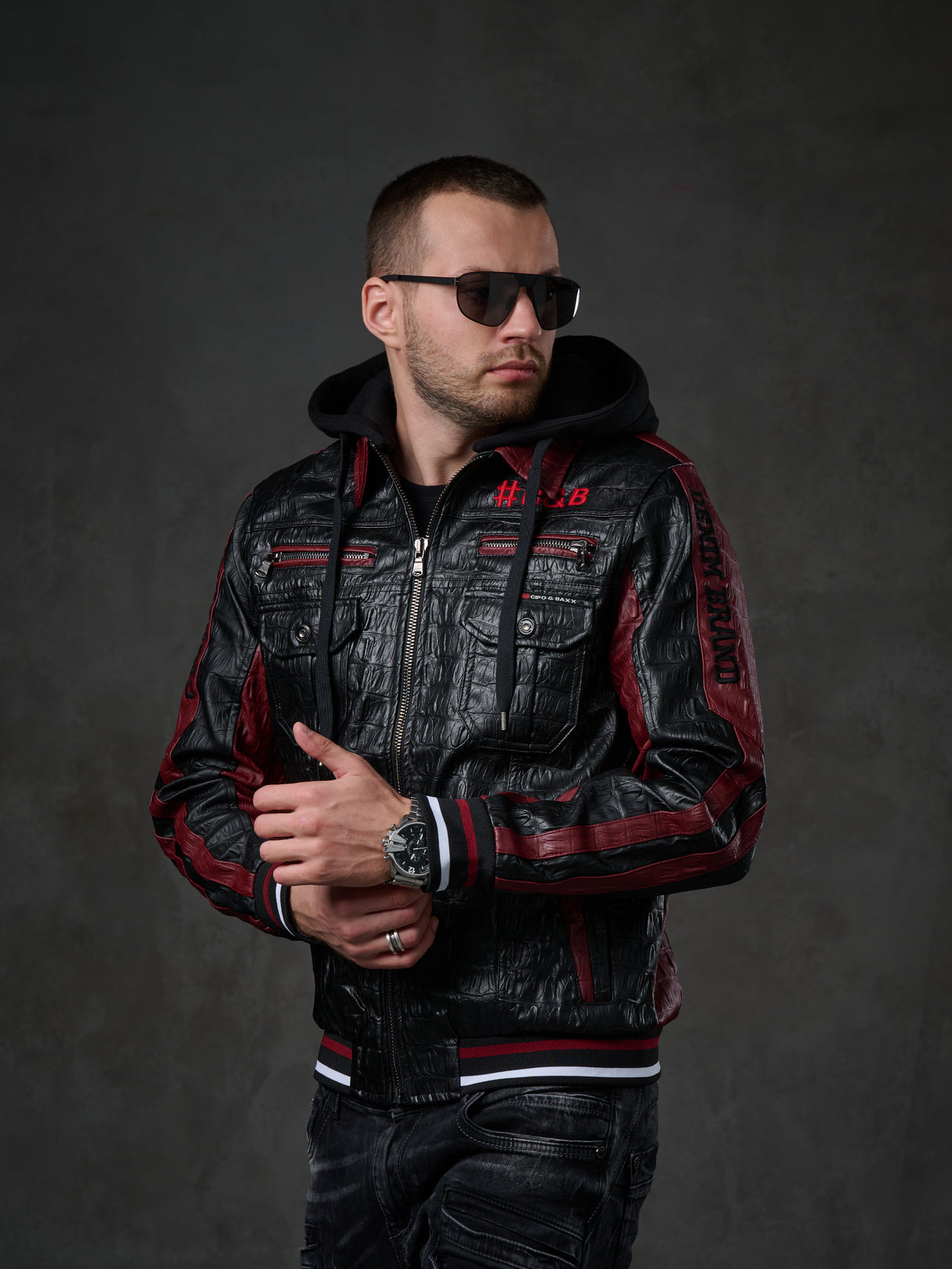 CJ284 men's synthetic leather jacket hooded in a cool look