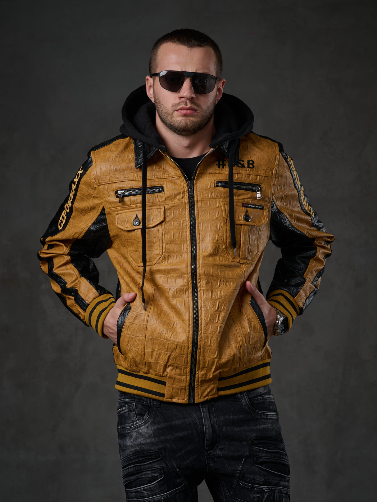 CJ284 men's synthetic leather jacket hooded in a cool look