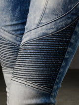WD361 women Slim-Fit jeans with fashionable acid-wash details in Skinny-Fit