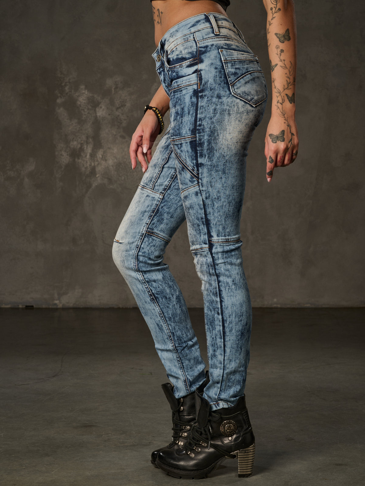 WD539 Damen Slim-Fit Jeans – Stylisches Design und perfekter Komfort