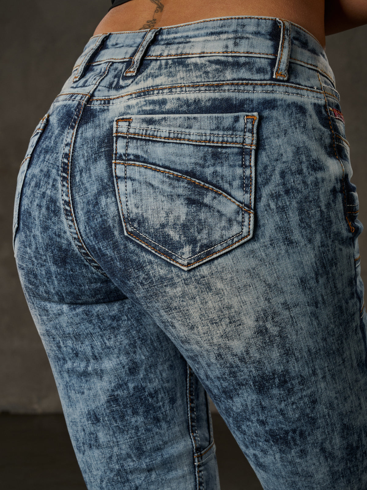 WD539 Damen Slim-Fit Jeans – Stylisches Design und perfekter Komfort