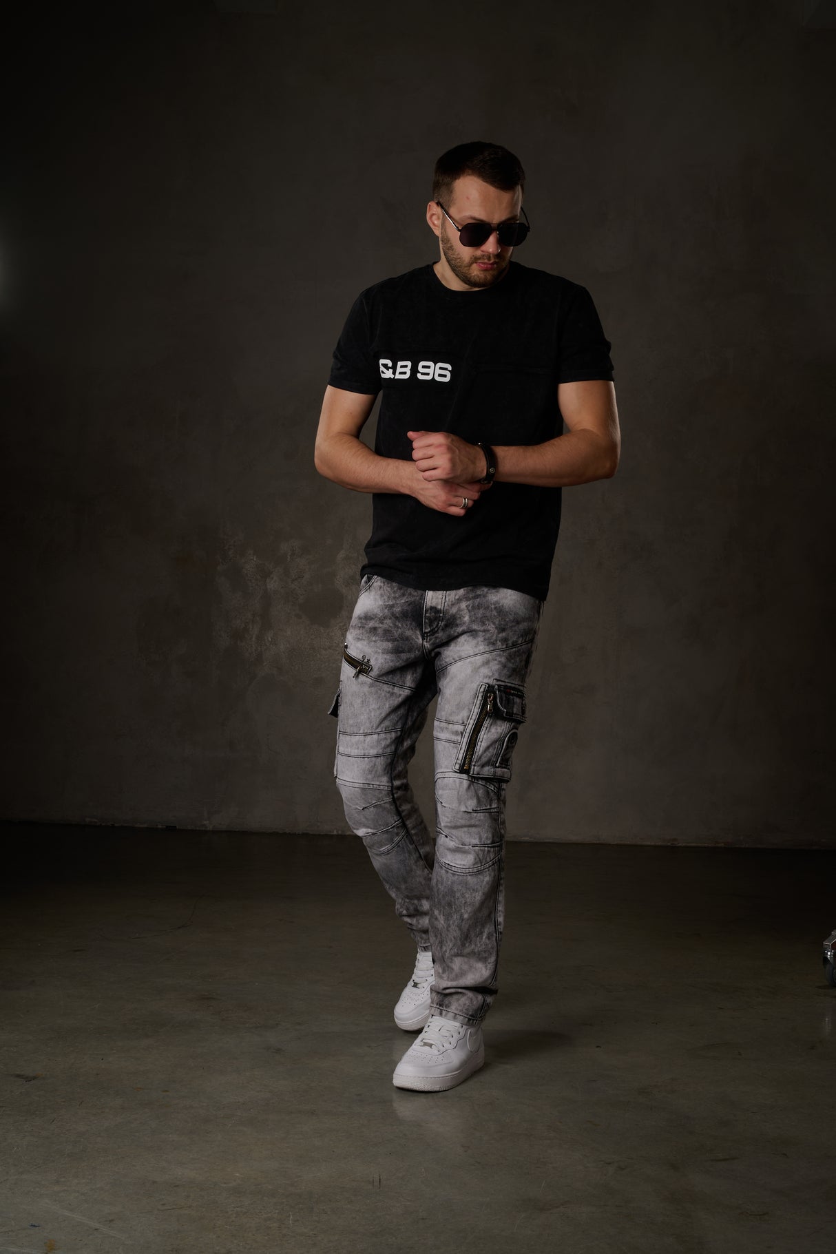 CD679 bequeme Jeans in trendiger Used-Optik