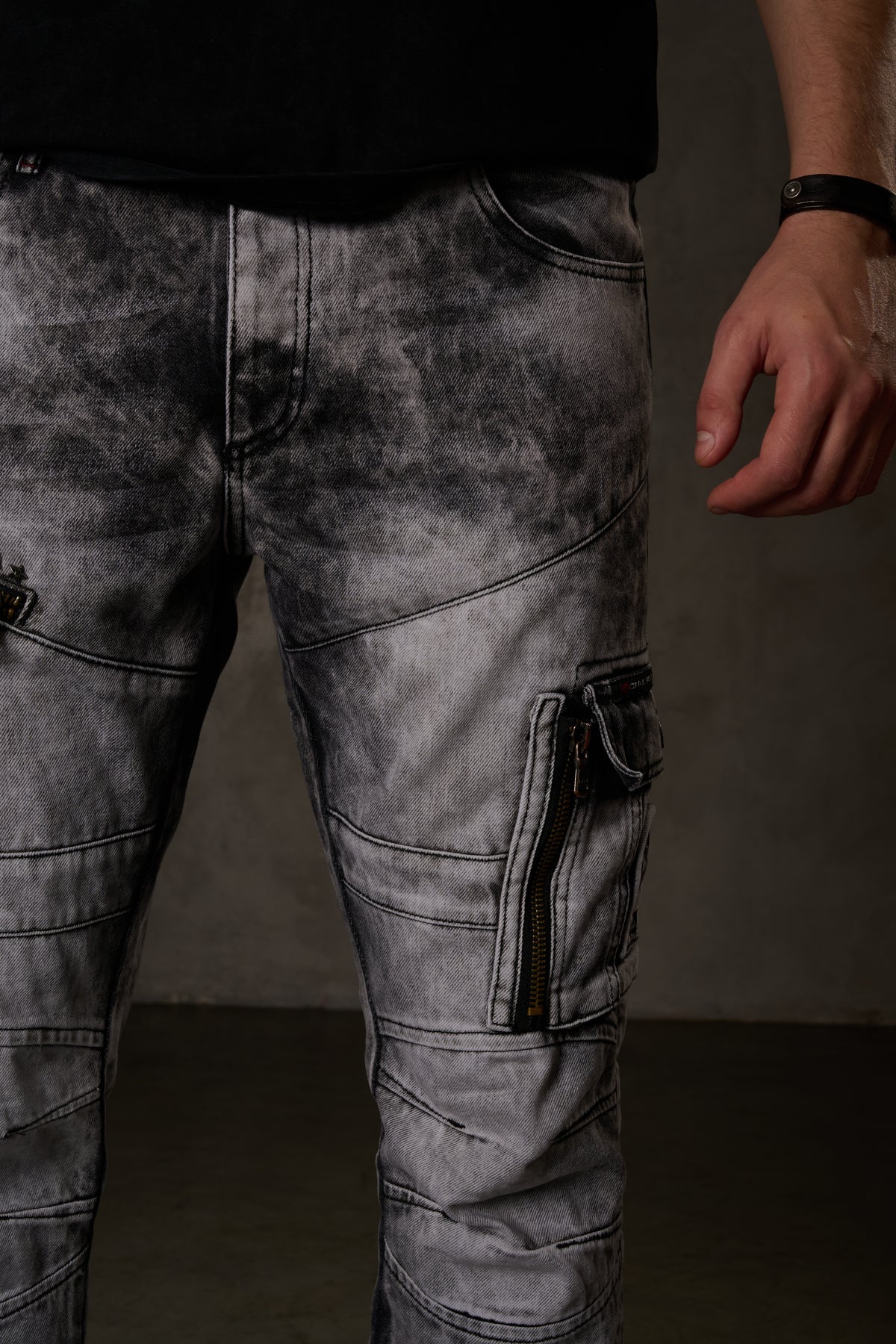 CD679 bequeme Jeans in trendiger Used-Optik