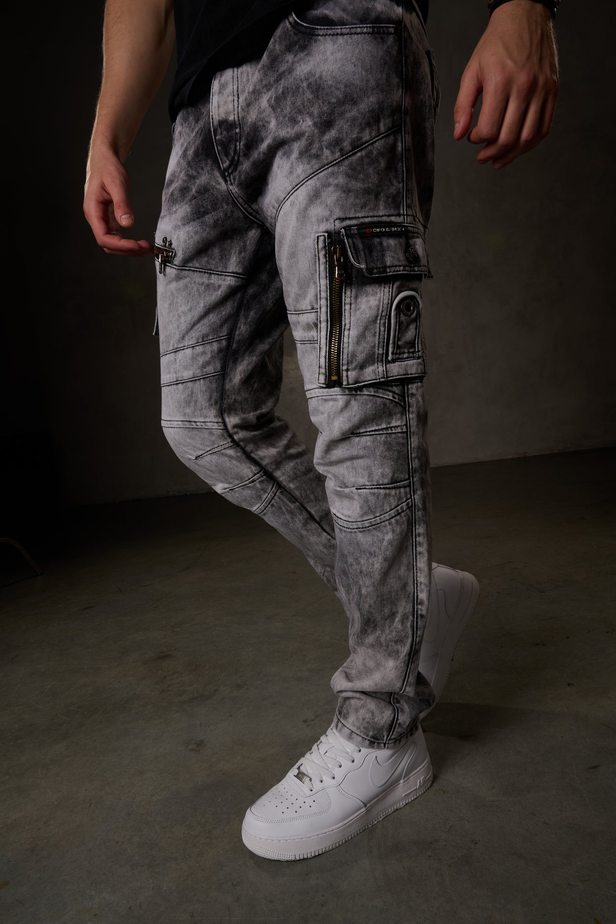 CD679 bequeme Jeans in trendiger Used-Optik