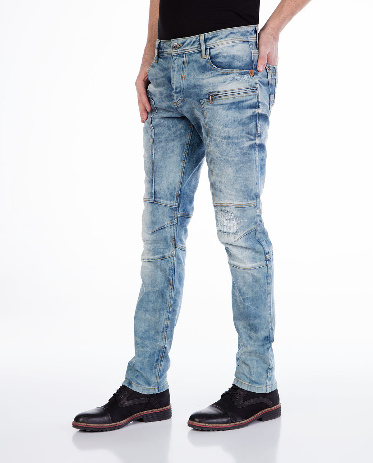 CD226 Herren Straight-Jeans mit trendigen Ziernähten