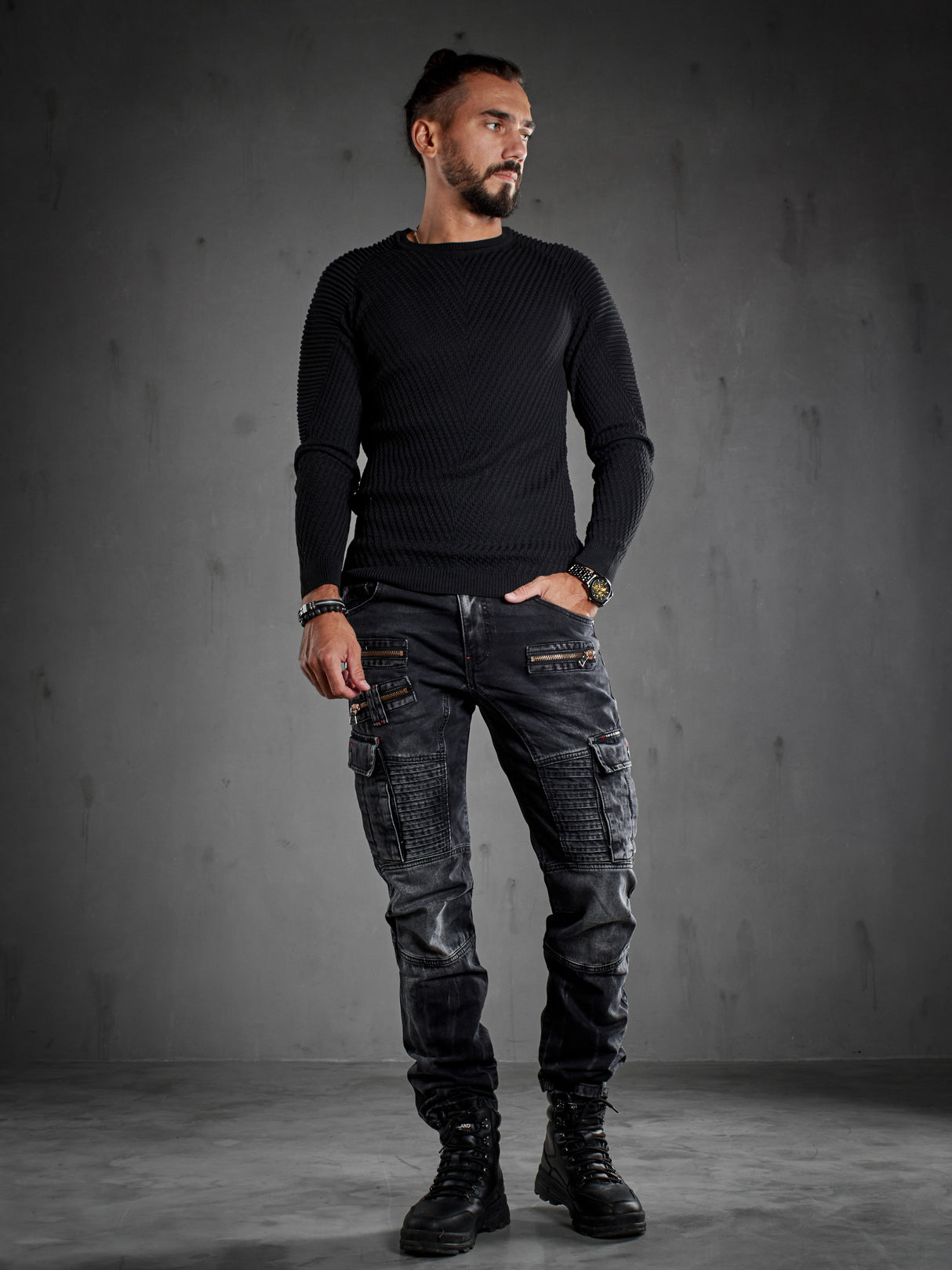 CD798 Jeans de hombre con detalles de cuero