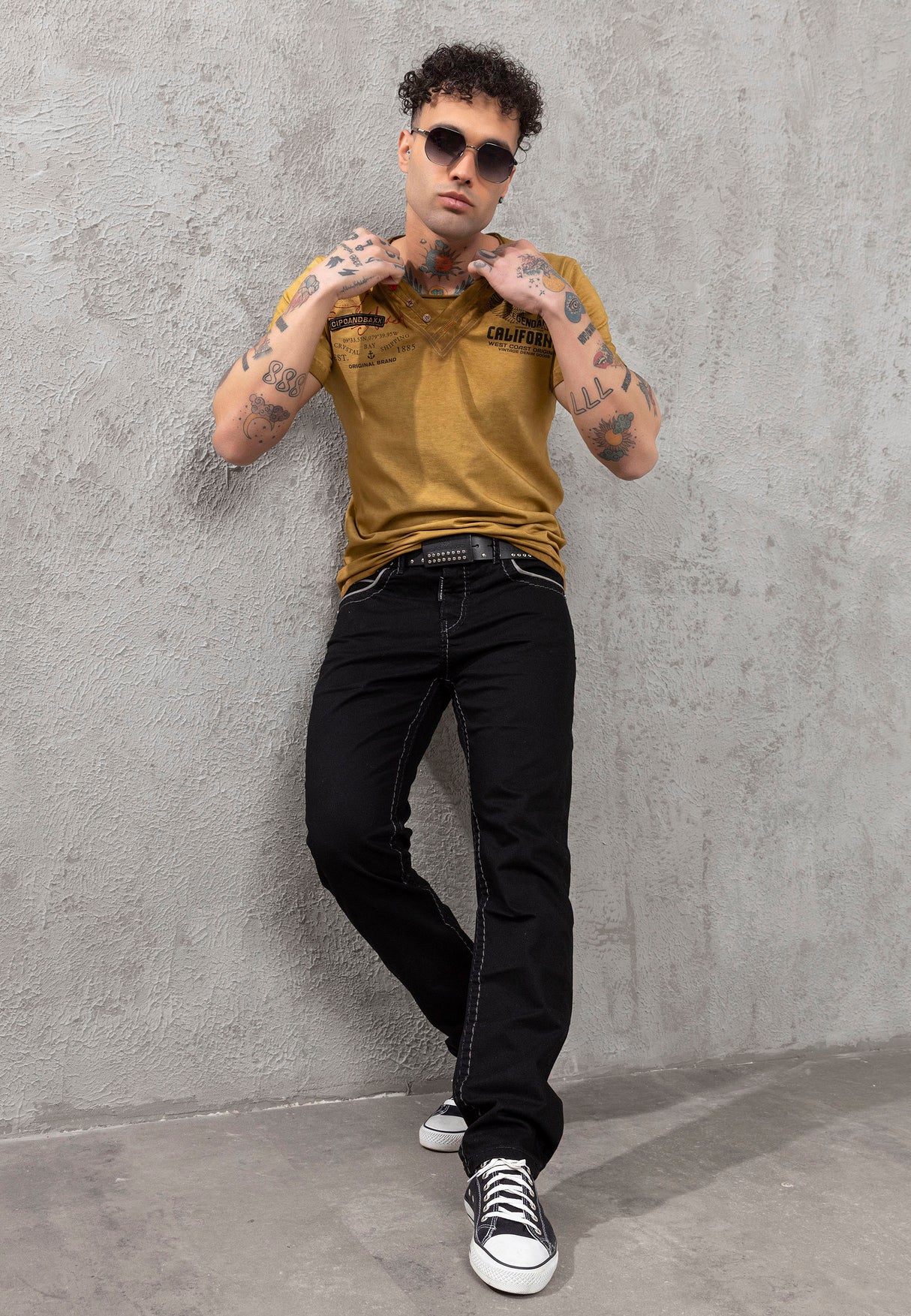 CD148 Herren bequeme Jeans mit Kontrastnähten in Straight Fit