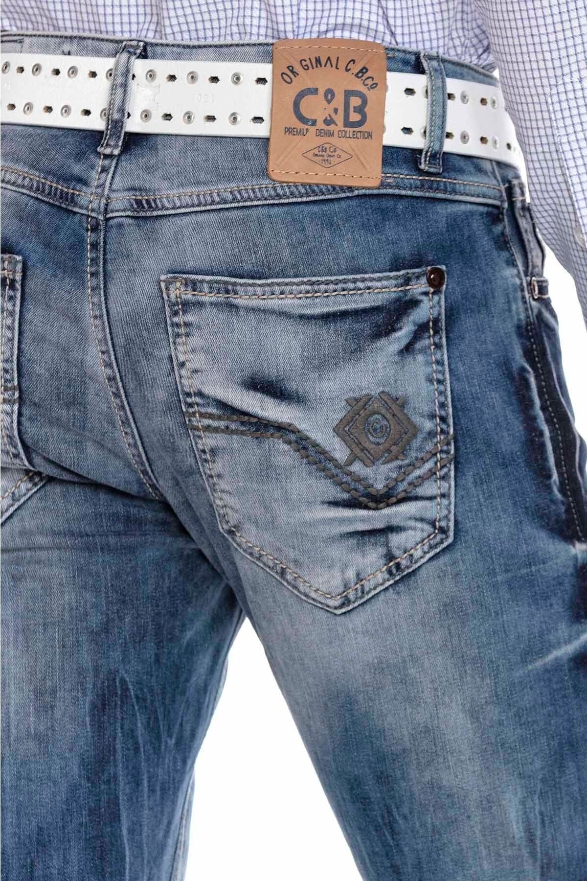 CD319 Men's Straight-Fit Jeans