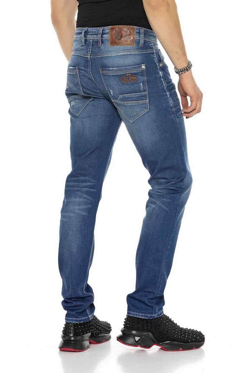 CD386 men's comfortable jeans in a practical 5-pocket style