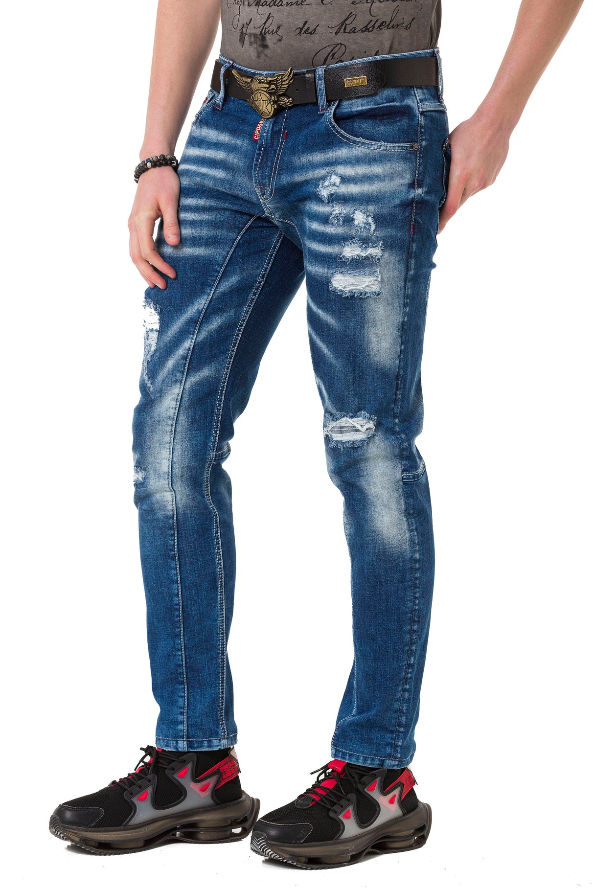 CD781 Men's Straight-Jeans in a fashionable destroyed look