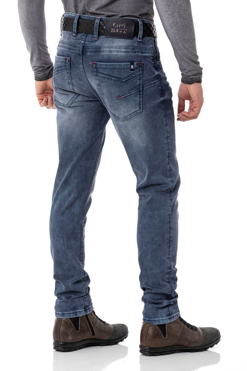 CD811 Herren Straight-Jeans mit trendigen Ziernähten