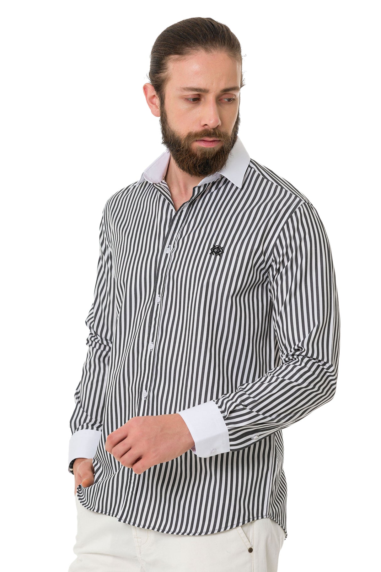 CH192 Men's shirt with line design