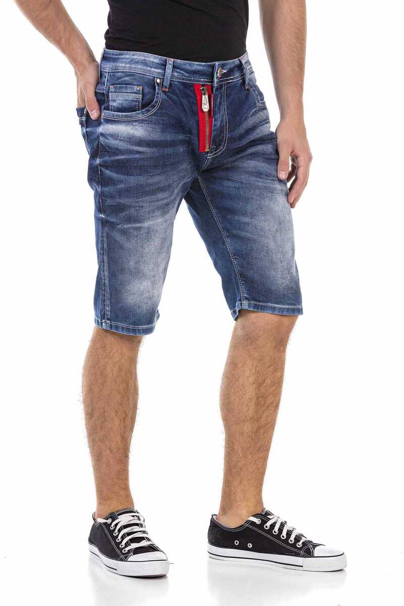 CK237 Men Capri shorts with a stylish zip element