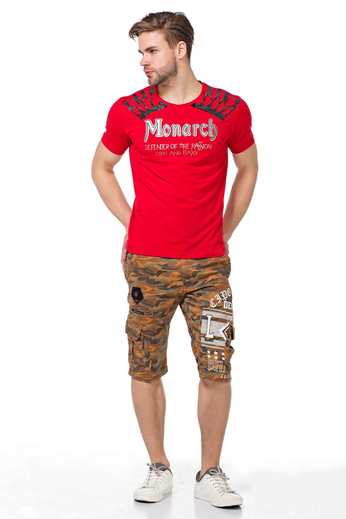 CT377 men's t-shirt with distinctive print