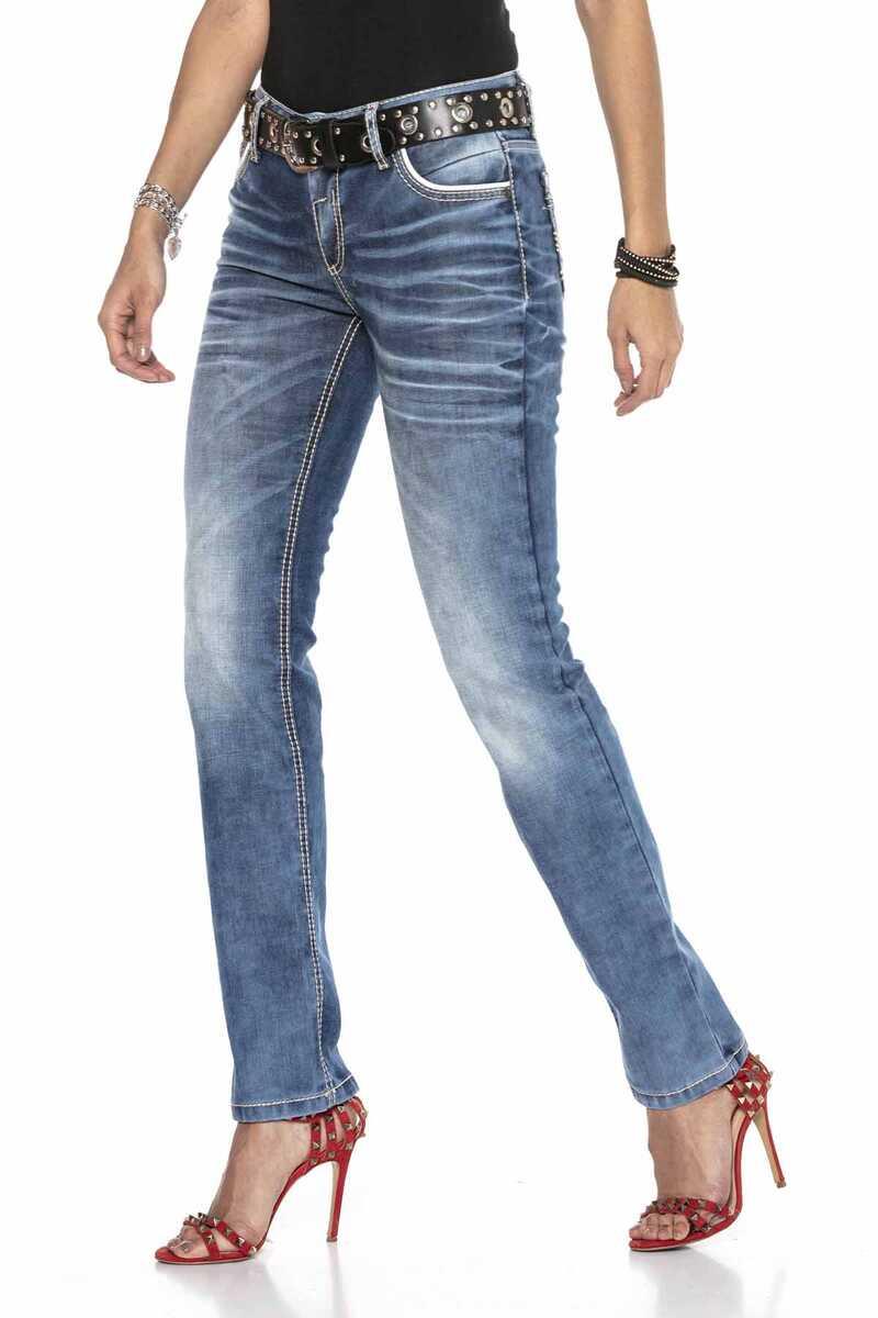 WD413 Women Jeans cómodos con un lavado usado de moda