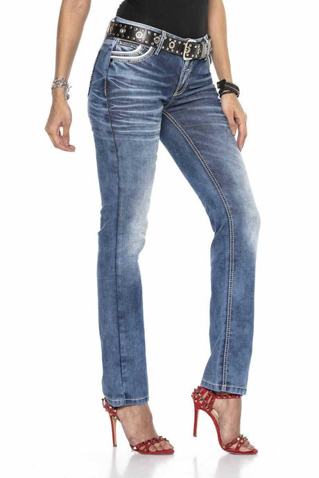 WD413 Women Comfortable Jeans with a trendy used wash