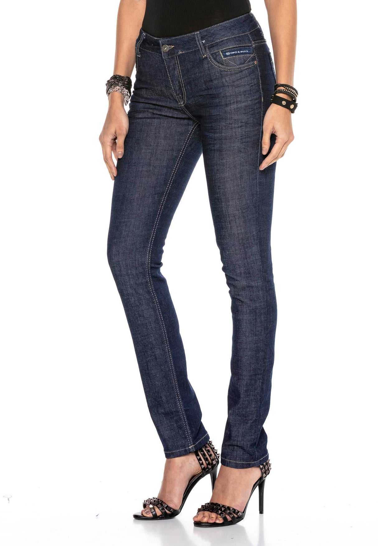 WD404 Women Straight jeans in a fashionable straight-fit cut