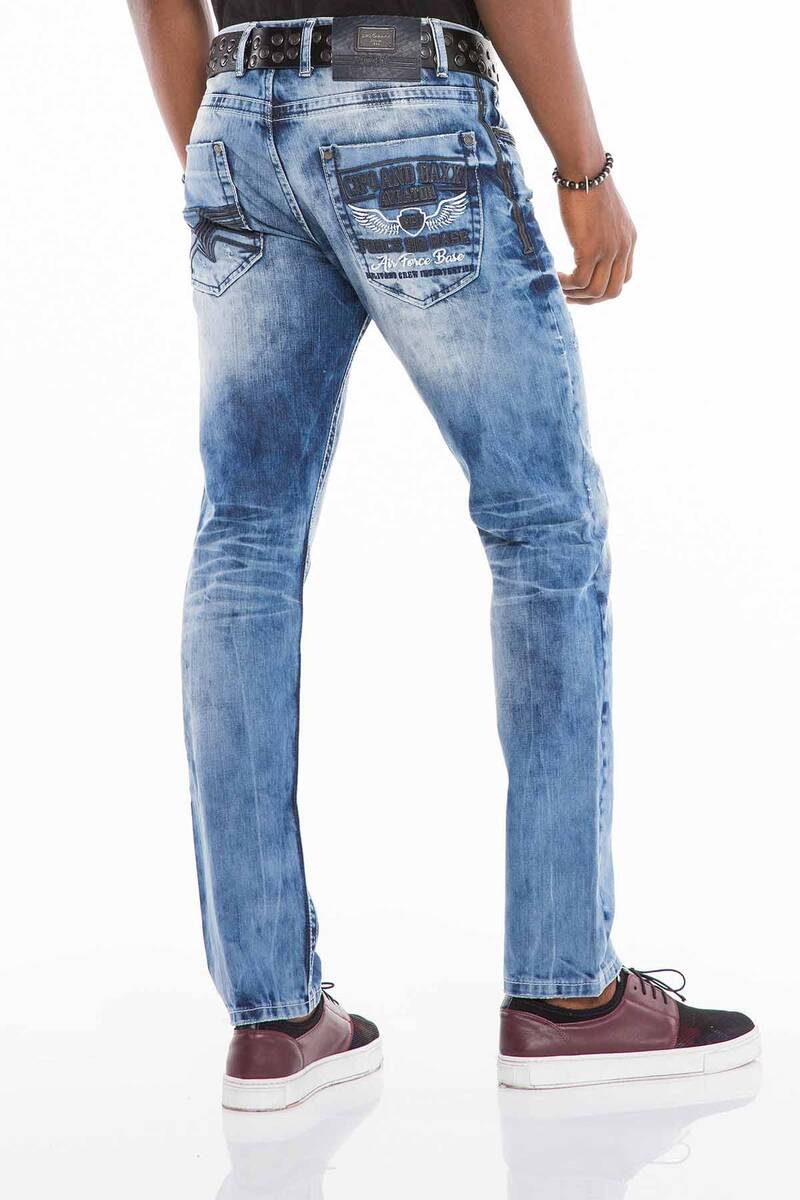 CD503 Men's comfortable jeans with fashionable embroidery in Straight Fit