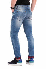 CD469 Men's Slim-Fit Jeans with a distinctive washing