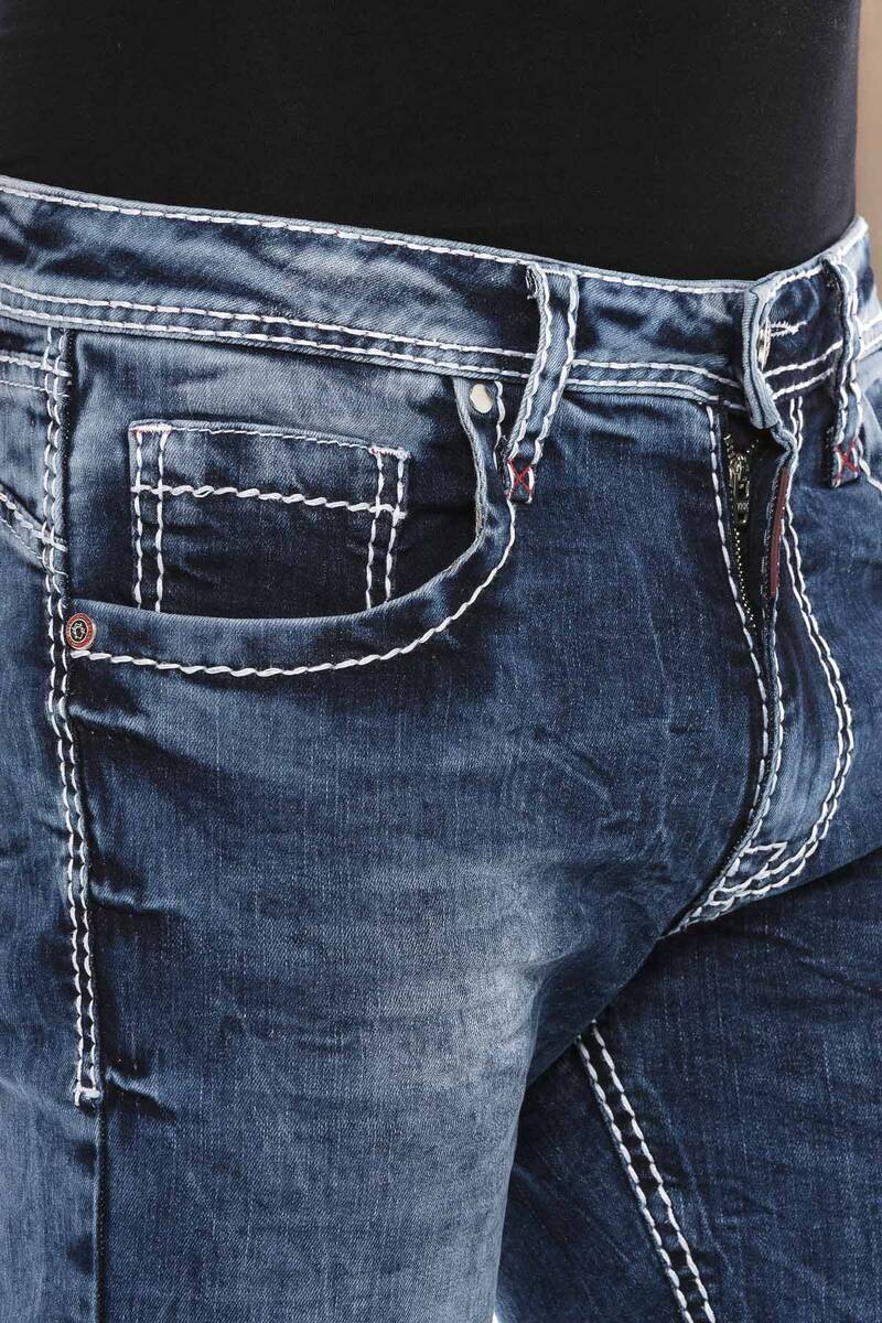 Jeans comodi da uomo CD588 in un design classico