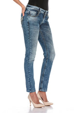 WD401 Women Slim-Fit jeans with embroidered buttocks in Skinny Fit