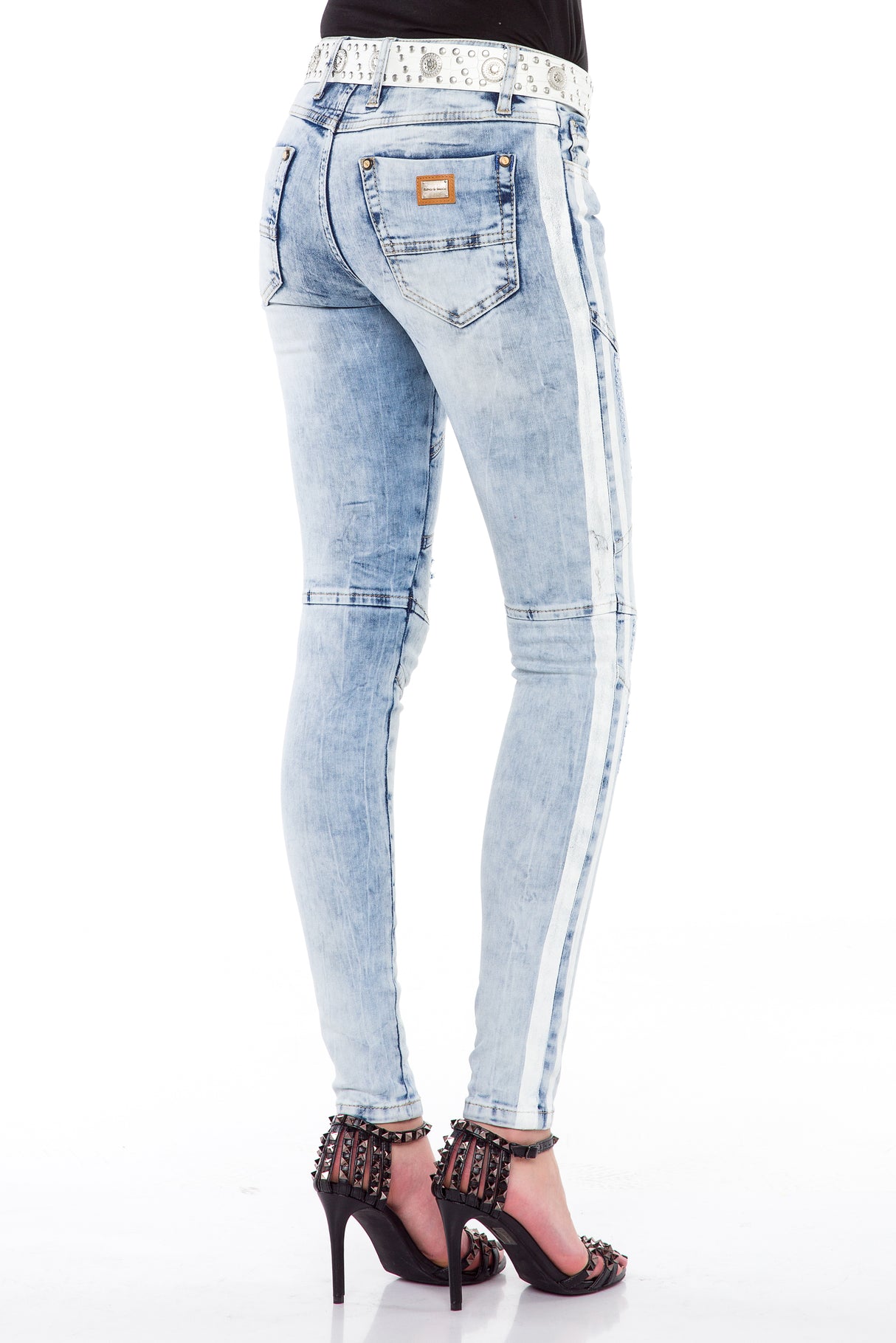 WD367 Jeans slim-fit para mujer