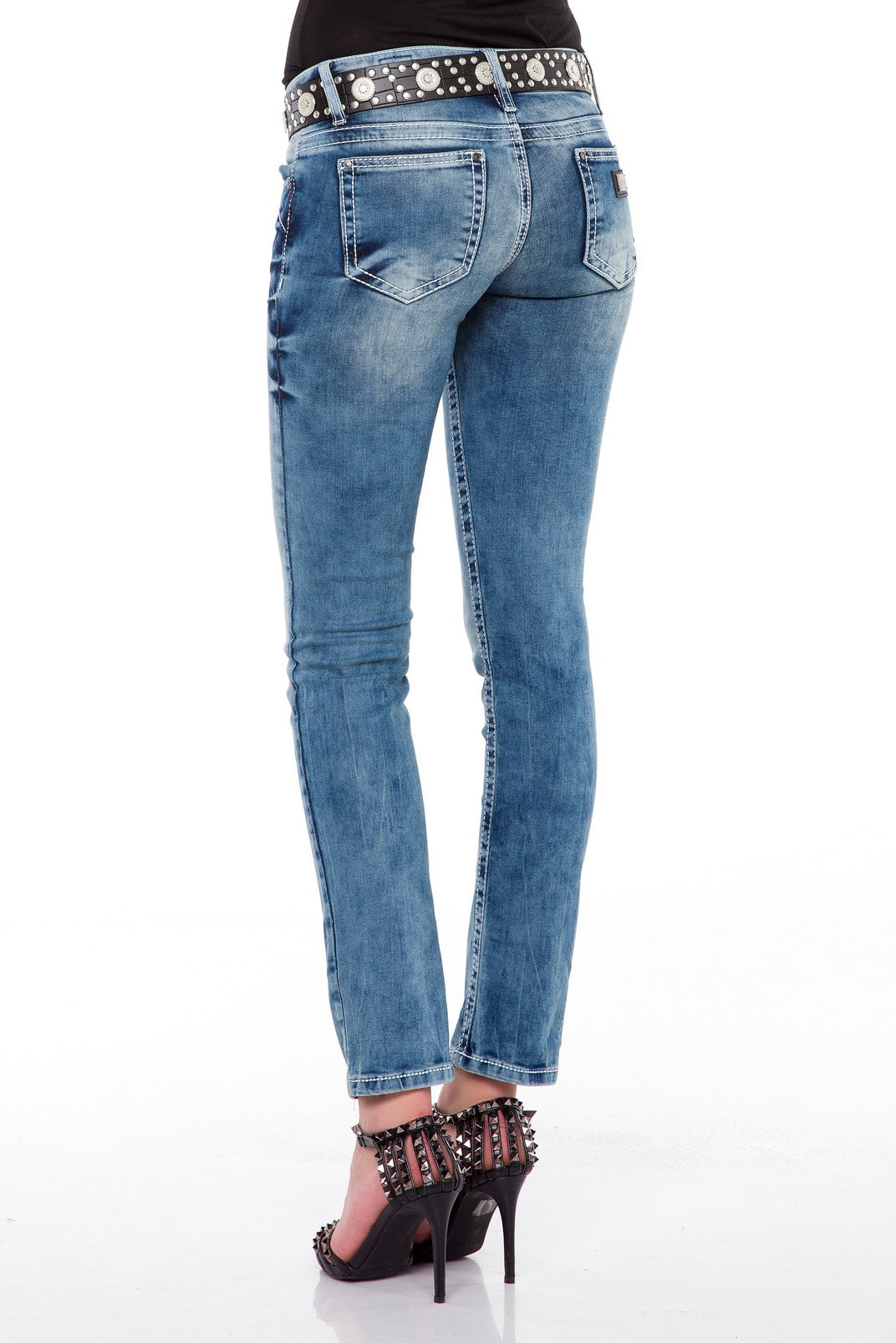 WD363 Women's tube jeans with subtle wash