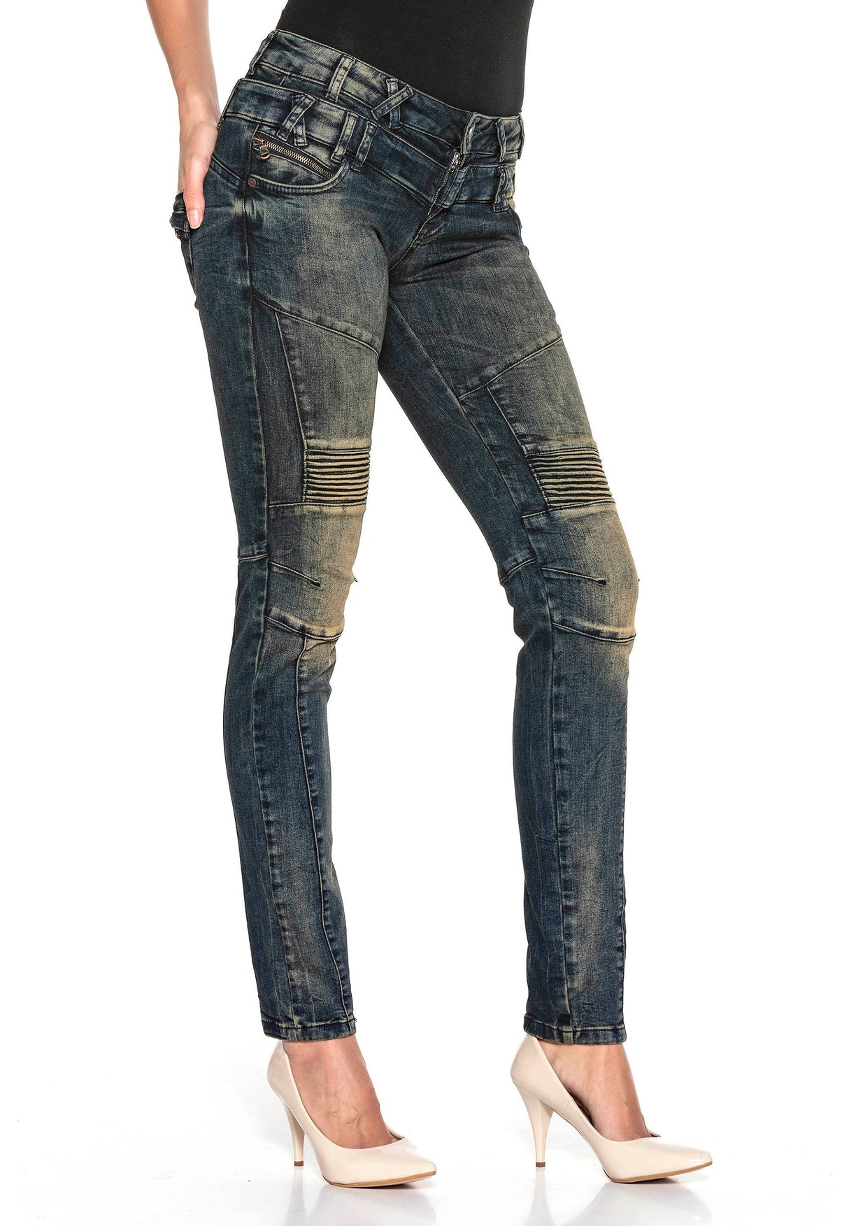 WD362 Röhrenjeans para mujeres con un pacto doble