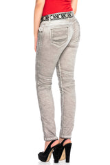 WD340 Women Slim-Fit Jeans with trendy tendrils in Straight Fit