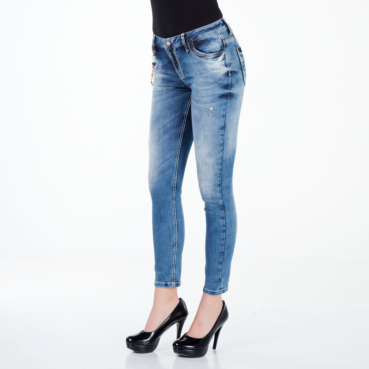 WD281 Women Slim-Fit-Jeans en óptica lavada en ajuste del flaco