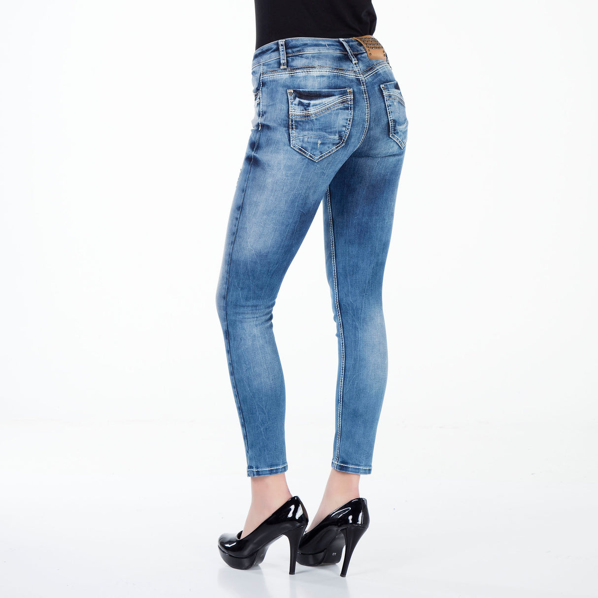 WD281 Femmes Slim-Fit-Jeans en optique lavée en ajustement maigre