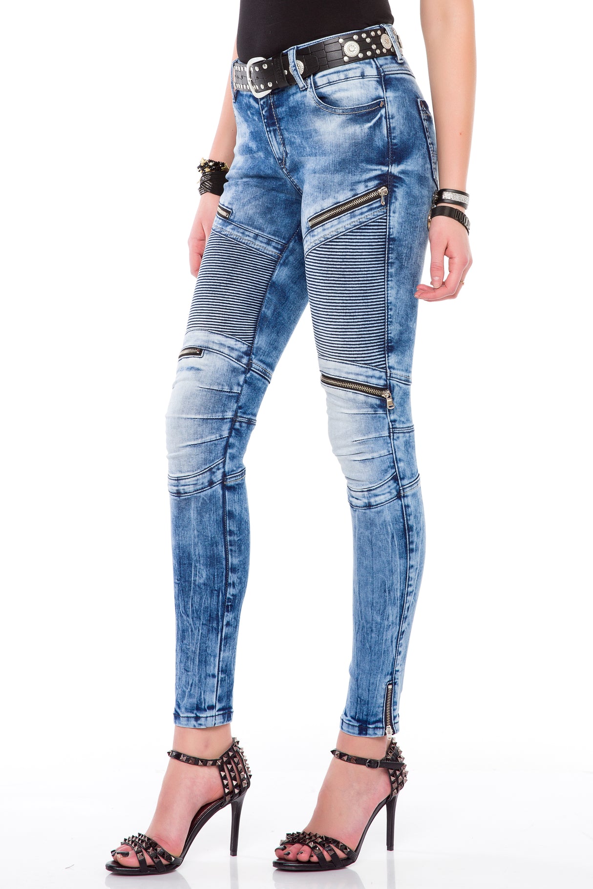 WD365 Femmes Slim-Fit Jeans dans un style de motard moderne