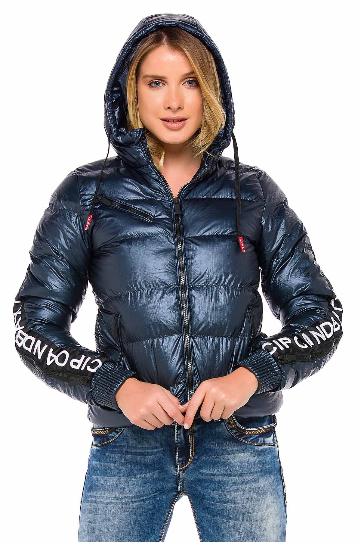 WM109 women's winter jacket with a warming hood