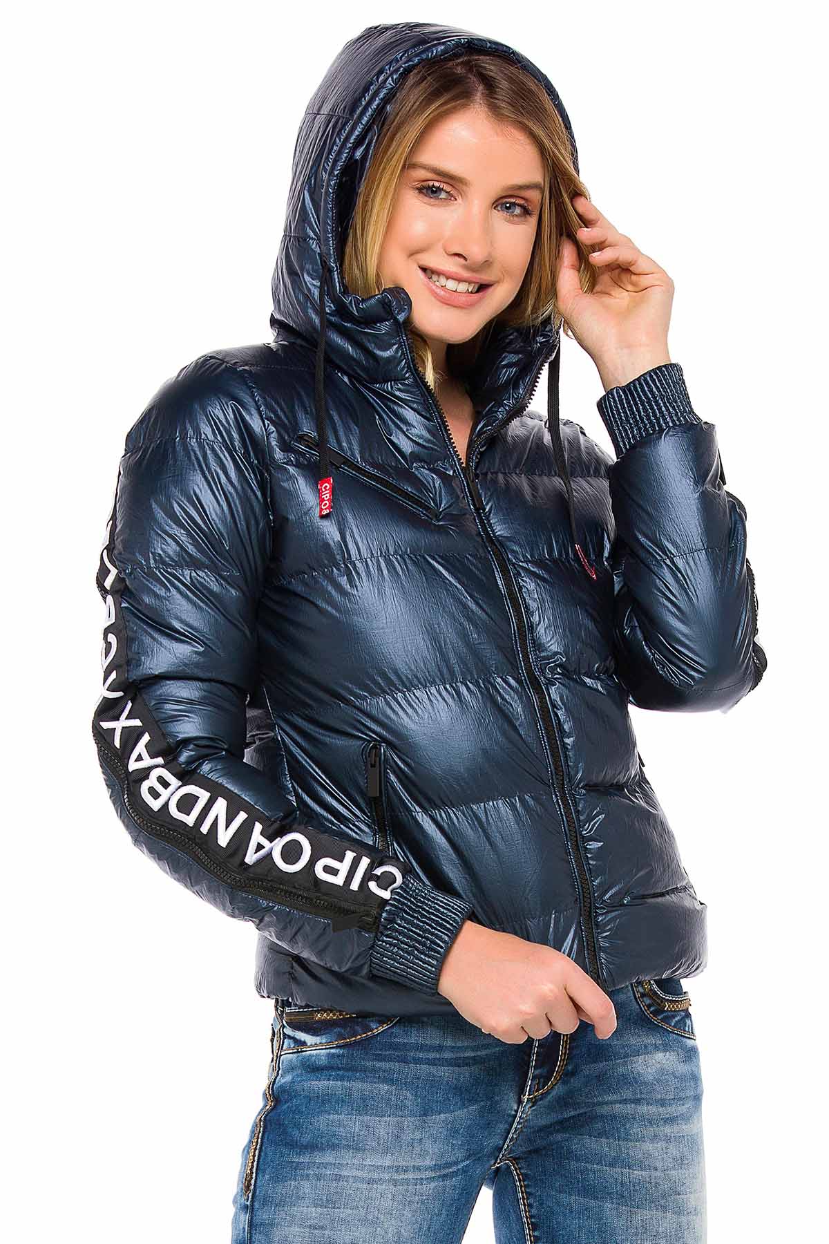 WM109 women's winter jacket with a warming hood