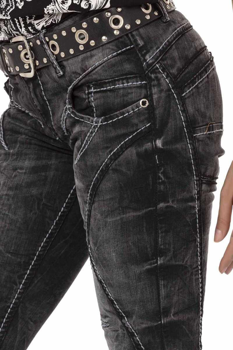 WD477 Women Straight jeans with trendy decorative stitching