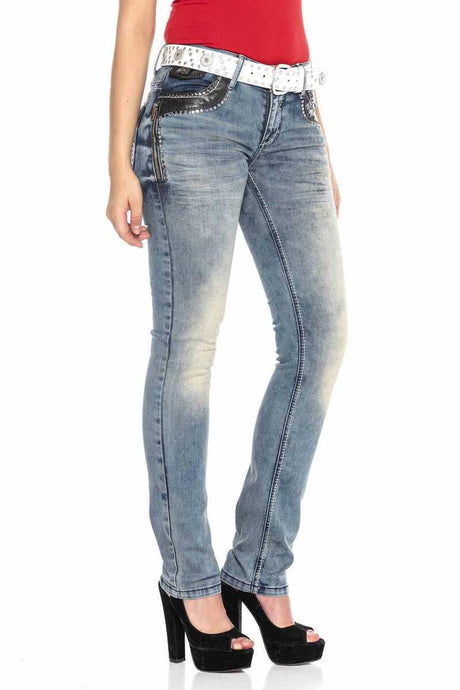 WD421 Women Weans Slim-Fit con un brodo di rivetto